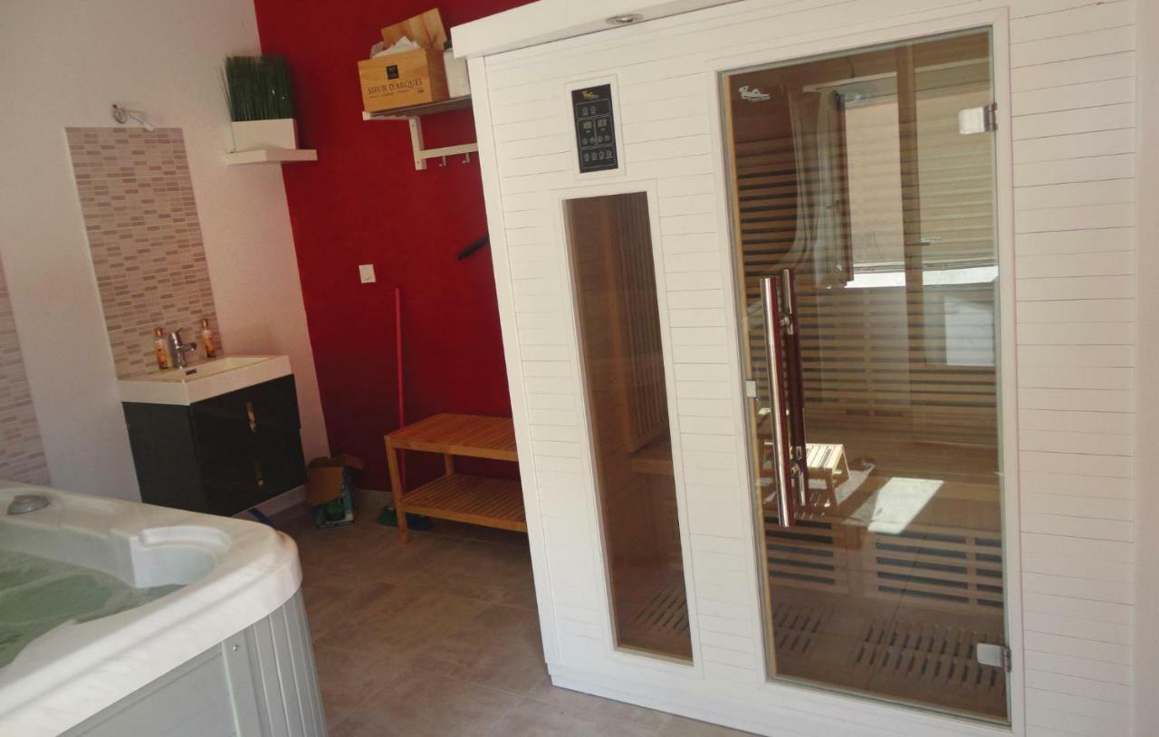 2 Bedroom Amazing Home In ناربون المظهر الخارجي الصورة