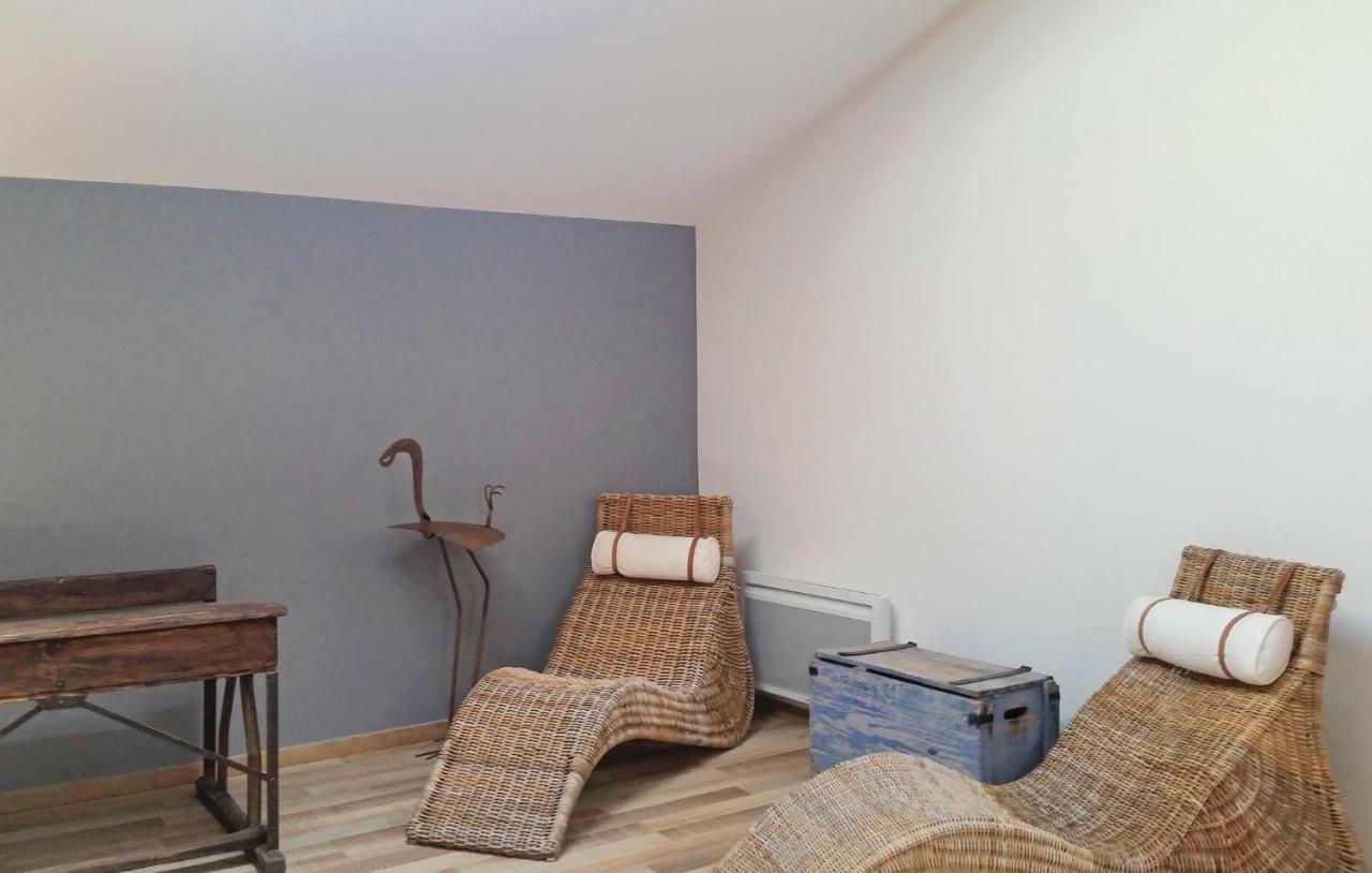 2 Bedroom Amazing Home In ناربون المظهر الخارجي الصورة